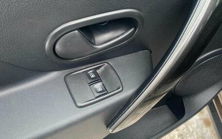 Renault Logan II, 2019 год, 1 220 000 рублей, 13 фотография