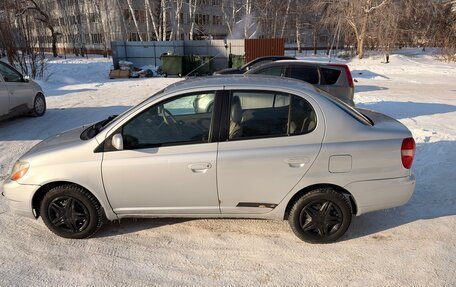 Toyota Platz, 2002 год, 370 000 рублей, 4 фотография