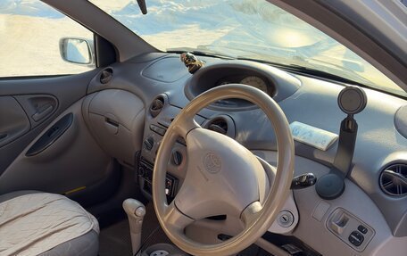 Toyota Platz, 2002 год, 370 000 рублей, 20 фотография