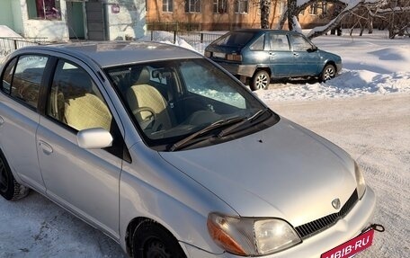 Toyota Platz, 2002 год, 370 000 рублей, 18 фотография