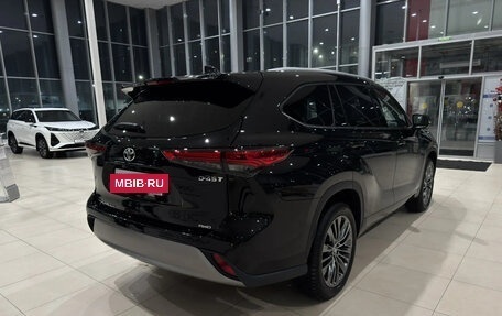 Toyota Highlander, 2025 год, 6 099 000 рублей, 7 фотография