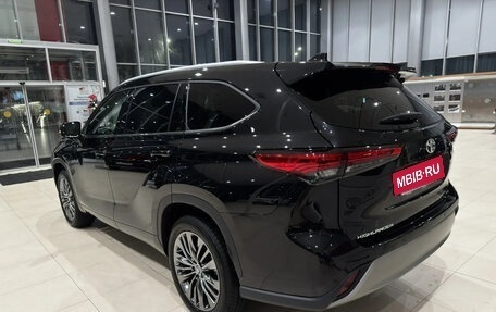 Toyota Highlander, 2025 год, 6 099 000 рублей, 5 фотография