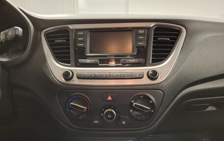 Hyundai Solaris II рестайлинг, 2018 год, 1 321 000 рублей, 15 фотография