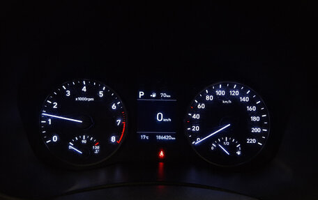 Hyundai Solaris II рестайлинг, 2018 год, 1 321 000 рублей, 13 фотография