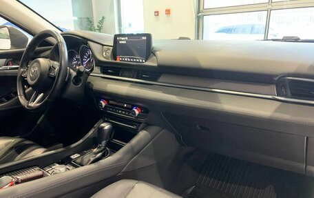 Mazda 6, 2020 год, 2 600 000 рублей, 10 фотография