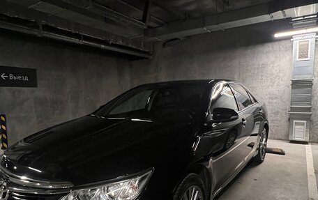 Toyota Camry, 2015 год, 1 950 000 рублей, 6 фотография