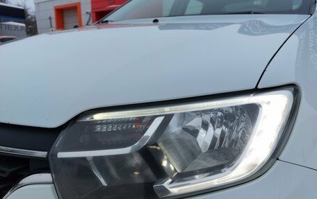 Renault Logan II, 2022 год, 1 100 000 рублей, 11 фотография