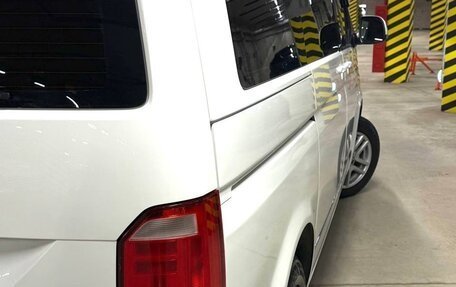 Volkswagen Caravelle T6 рестайлинг, 2019 год, 2 650 000 рублей, 6 фотография