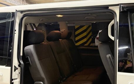 Volkswagen Caravelle T6 рестайлинг, 2019 год, 2 650 000 рублей, 9 фотография