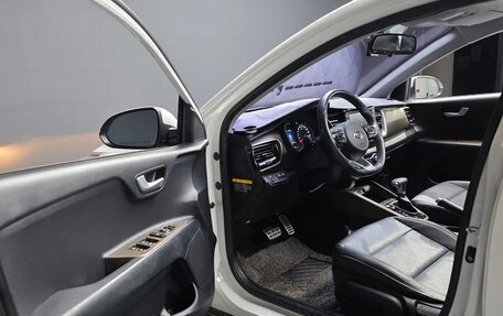 KIA Stonic, 2019 год, 1 345 000 рублей, 10 фотография