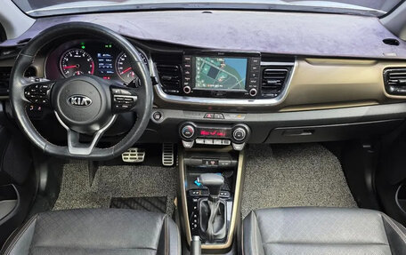 KIA Stonic, 2019 год, 1 345 000 рублей, 7 фотография