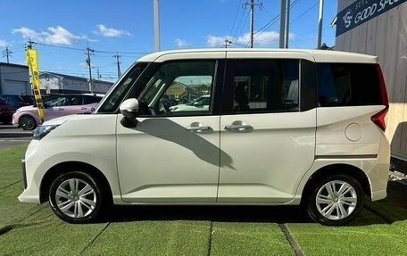 Toyota Roomy I, 2022 год, 800 000 рублей, 2 фотография