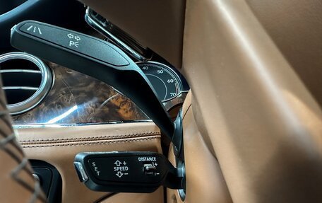 Bentley Bentayga I, 2016 год, 13 900 000 рублей, 15 фотография