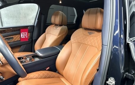 Bentley Bentayga I, 2016 год, 13 900 000 рублей, 17 фотография