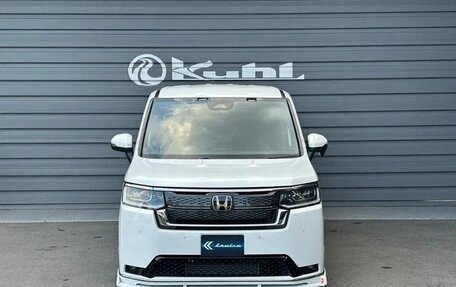 Honda Stepwgn, 2024 год, 1 825 000 рублей, 2 фотография