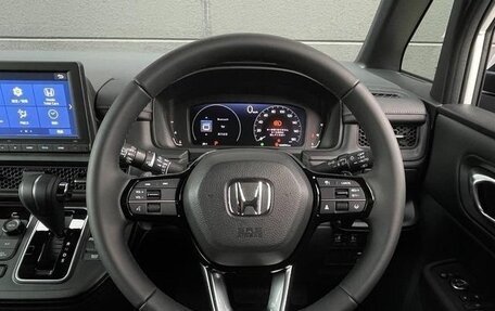 Honda Stepwgn, 2024 год, 1 825 000 рублей, 12 фотография