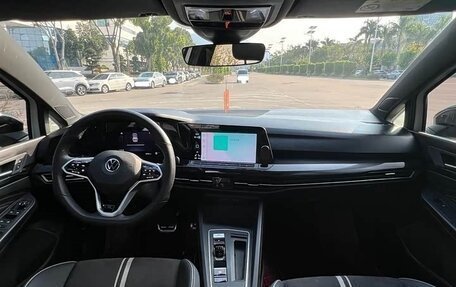 Volkswagen Golf VIII, 2022 год, 1 890 500 рублей, 8 фотография