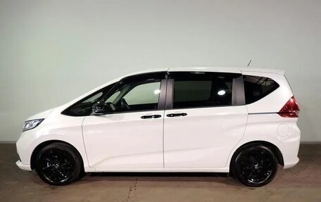 Honda Freed II, 2022 год, 910 000 рублей, 6 фотография