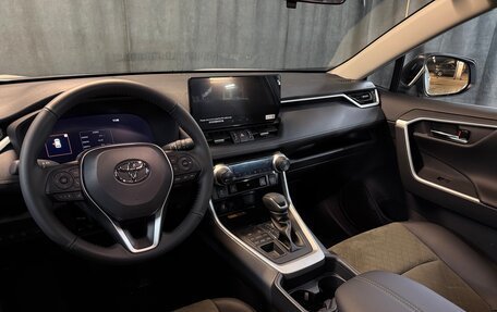 Toyota RAV4, 2025 год, 4 190 000 рублей, 9 фотография