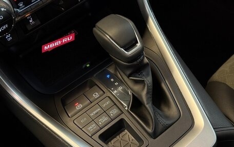 Toyota RAV4, 2025 год, 4 190 000 рублей, 16 фотография