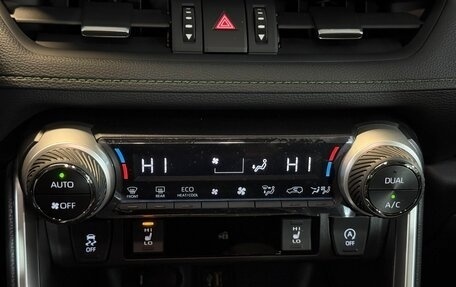 Toyota RAV4, 2025 год, 4 190 000 рублей, 17 фотография