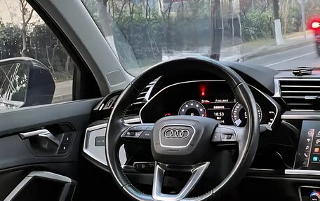 Audi Q3, 2023 год, 2 300 000 рублей, 10 фотография