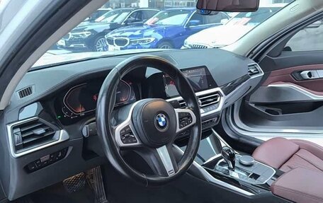 BMW 3 серия, 2022 год, 2 800 000 рублей, 13 фотография