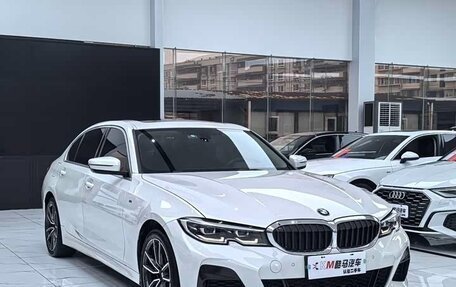 BMW 3 серия, 2022 год, 2 800 000 рублей, 4 фотография