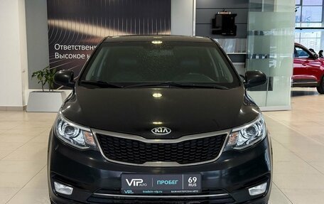 KIA Rio III рестайлинг, 2016 год, 927 000 рублей, 2 фотография