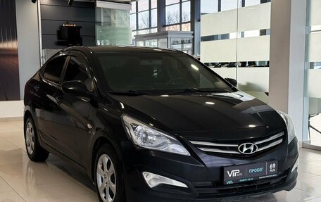 Hyundai Solaris II рестайлинг, 2016 год, 885 000 рублей, 3 фотография