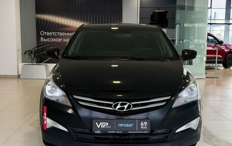 Hyundai Solaris II рестайлинг, 2016 год, 885 000 рублей, 2 фотография