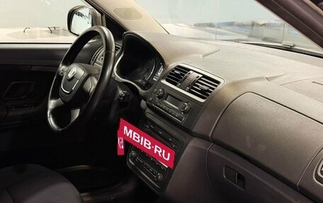 Skoda Fabia II, 2011 год, 645 000 рублей, 8 фотография