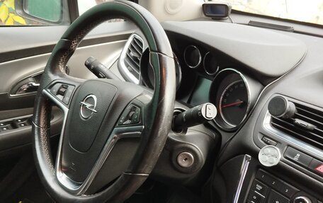 Opel Mokka I, 2013 год, 950 000 рублей, 3 фотография