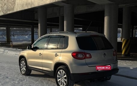 Volkswagen Tiguan I, 2011 год, 830 000 рублей, 5 фотография