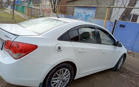 Chevrolet Cruze II, 2011 год, 650 000 рублей, 3 фотография