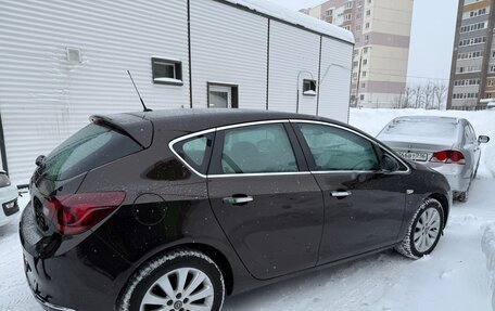 Opel Astra J, 2013 год, 820 000 рублей, 3 фотография