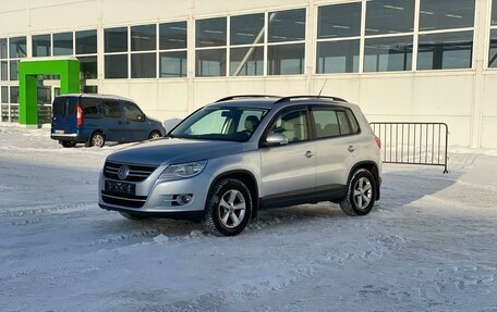 Volkswagen Tiguan I, 2011 год, 820 000 рублей, 1 фотография