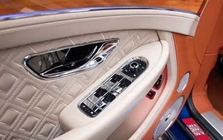 Bentley Continental GT III, 2019 год, 20 000 000 рублей, 4 фотография