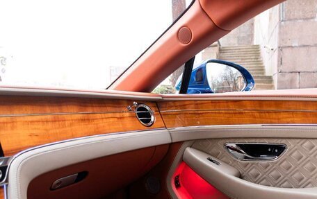 Bentley Continental GT III, 2019 год, 20 000 000 рублей, 10 фотография