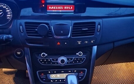 Renault Latitude I, 2010 год, 750 000 рублей, 12 фотография