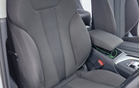 Audi A4, 2016 год, 1 500 000 рублей, 13 фотография