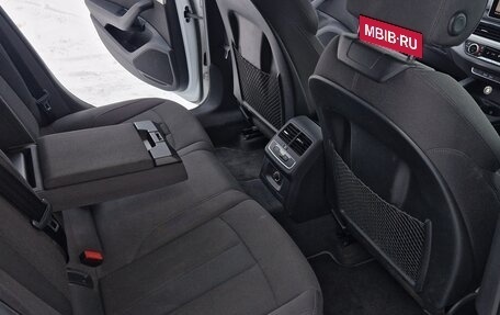 Audi A4, 2016 год, 1 500 000 рублей, 14 фотография