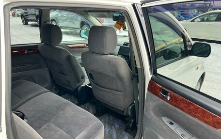 Toyota Ipsum II, 2001 год, 879 000 рублей, 17 фотография