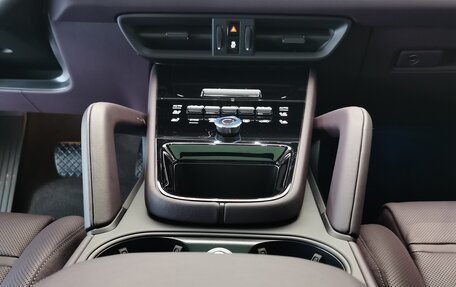 Porsche Cayenne III, 2025 год, 19 355 000 рублей, 30 фотография