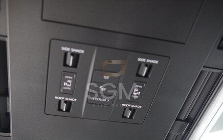 Toyota Alphard, 2025 год, 16 590 000 рублей, 13 фотография