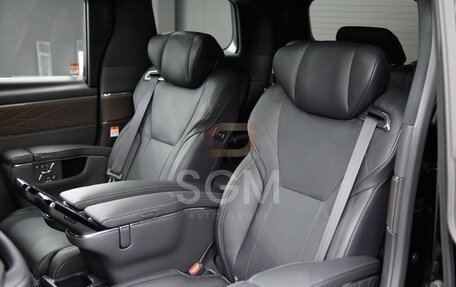 Toyota Alphard, 2025 год, 16 590 000 рублей, 20 фотография