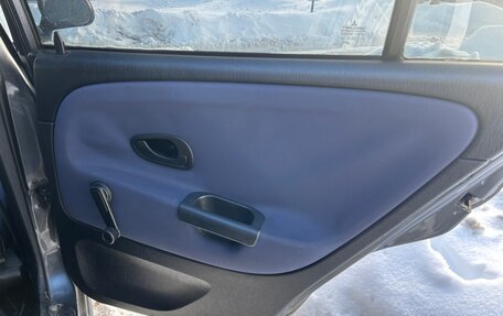 Mitsubishi Carisma I, 2003 год, 355 000 рублей, 8 фотография