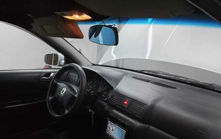 Skoda Octavia IV, 2001 год, 550 000 рублей, 24 фотография