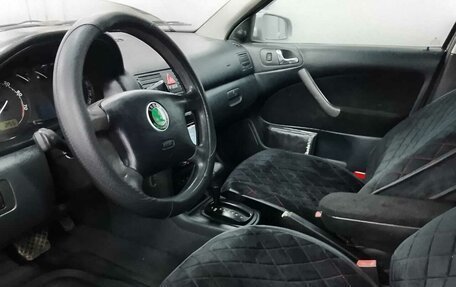 Skoda Octavia IV, 2001 год, 550 000 рублей, 38 фотография