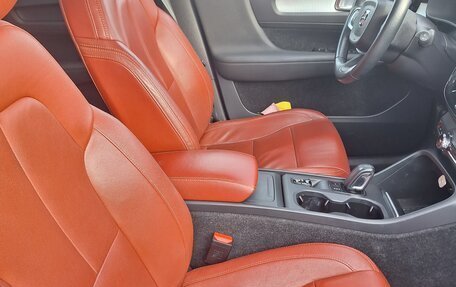 Volvo XC40 I, 2018 год, 2 700 000 рублей, 4 фотография